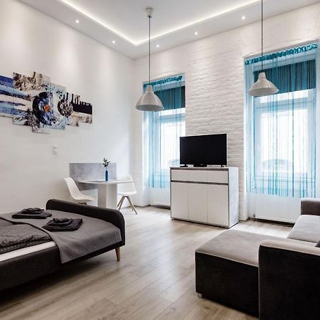 Elegant Studio In Central 布达佩斯 外观 照片