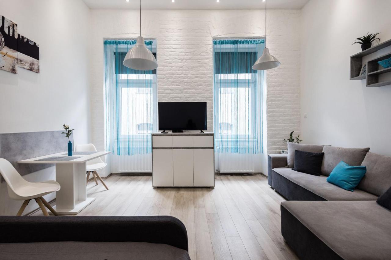 Elegant Studio In Central 布达佩斯 外观 照片