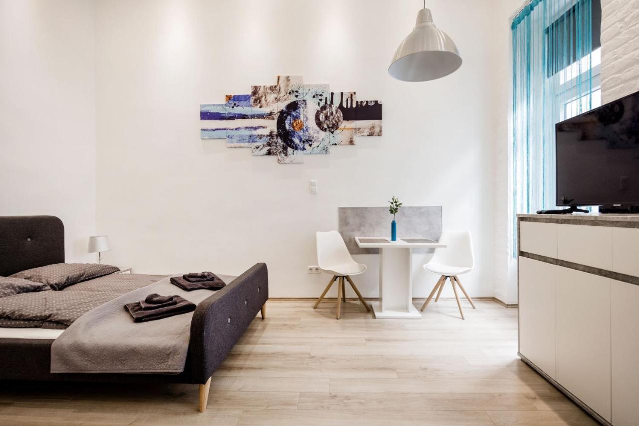 Elegant Studio In Central 布达佩斯 外观 照片